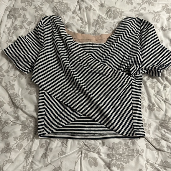 LUCCA Couture Striped Crop Top with Criss Cross Back Size L White / Dark Navy - Picture 3 of 7